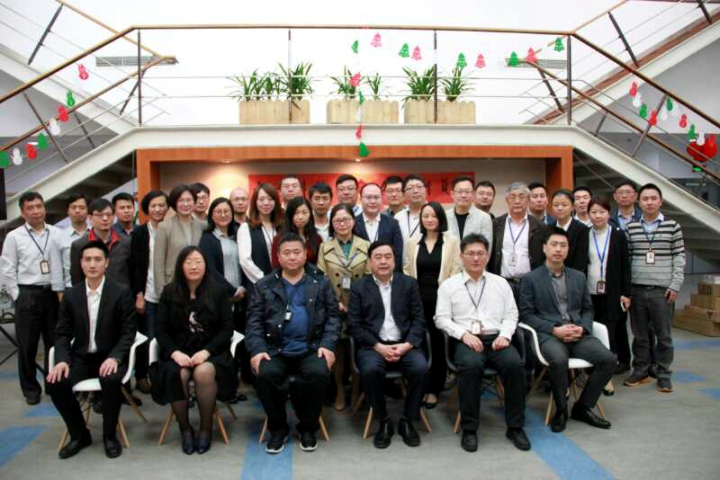 1496505473557313.jpg 4-趙振元同志與上海分院全體干部親切合影.jpg